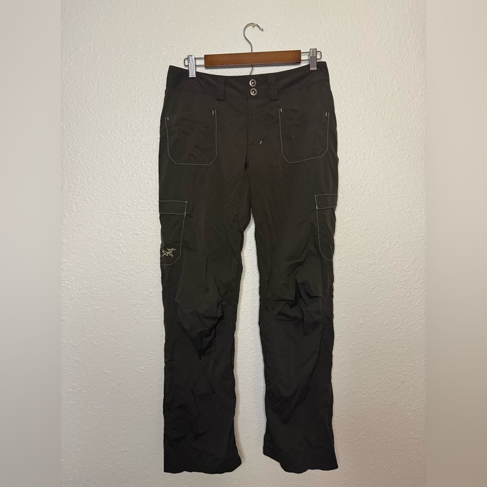 ARC’TERYX Nylon Quick-Dry Lightweight Straight Leg Athletic Cargo Pant Size 6
